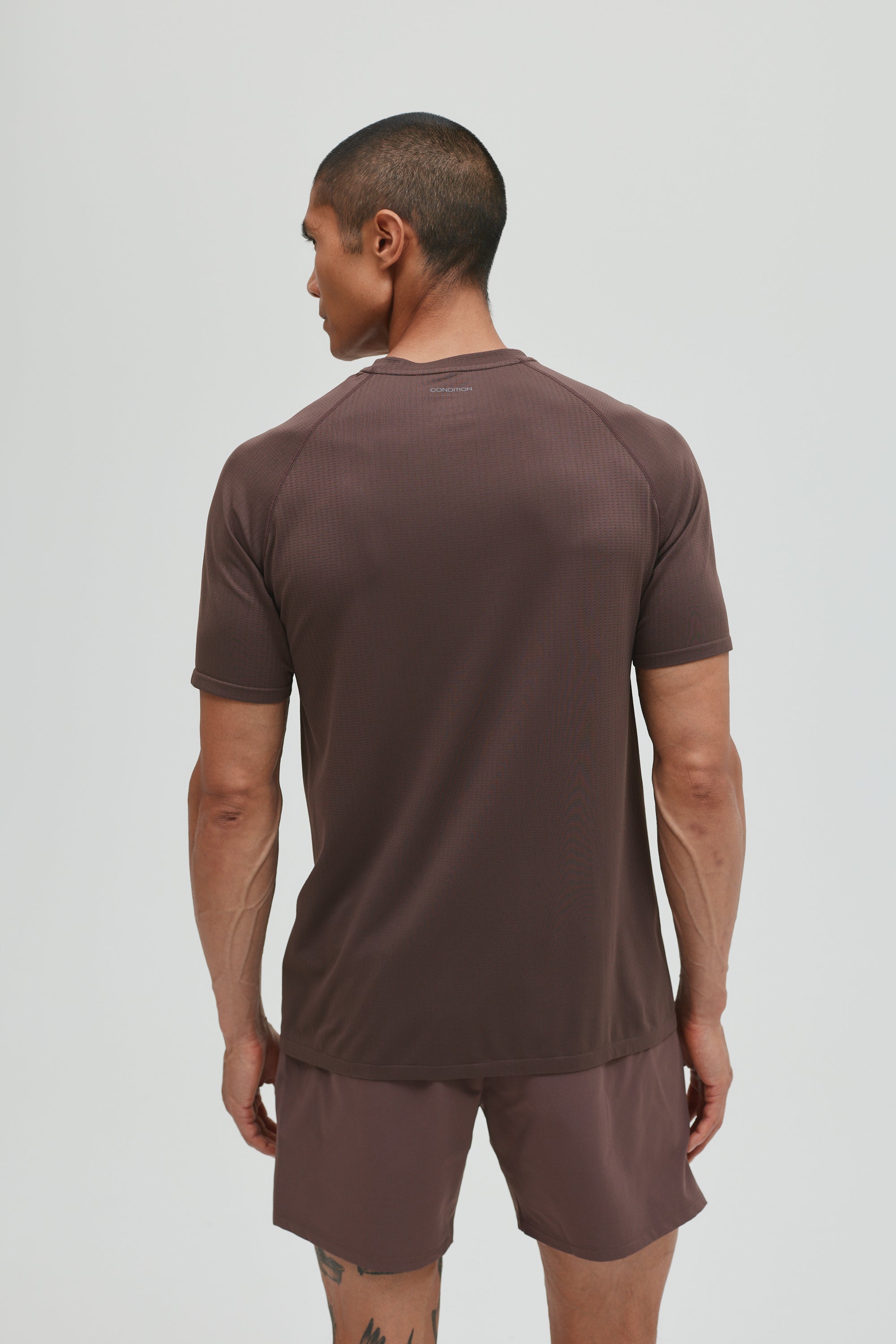 CORE SEAMLESS T-SHIRT