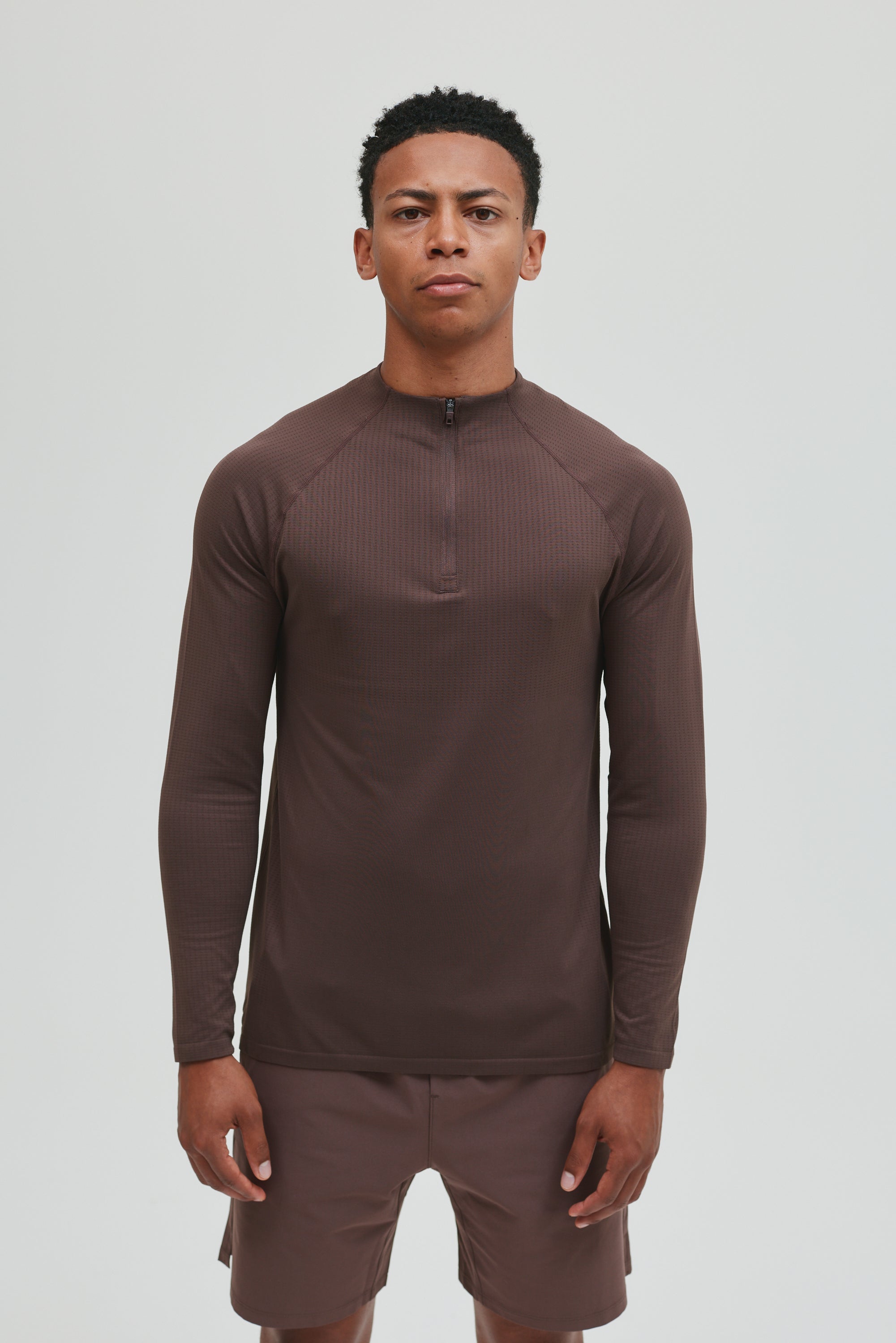 CORE SHORT + QUARTER ZIP