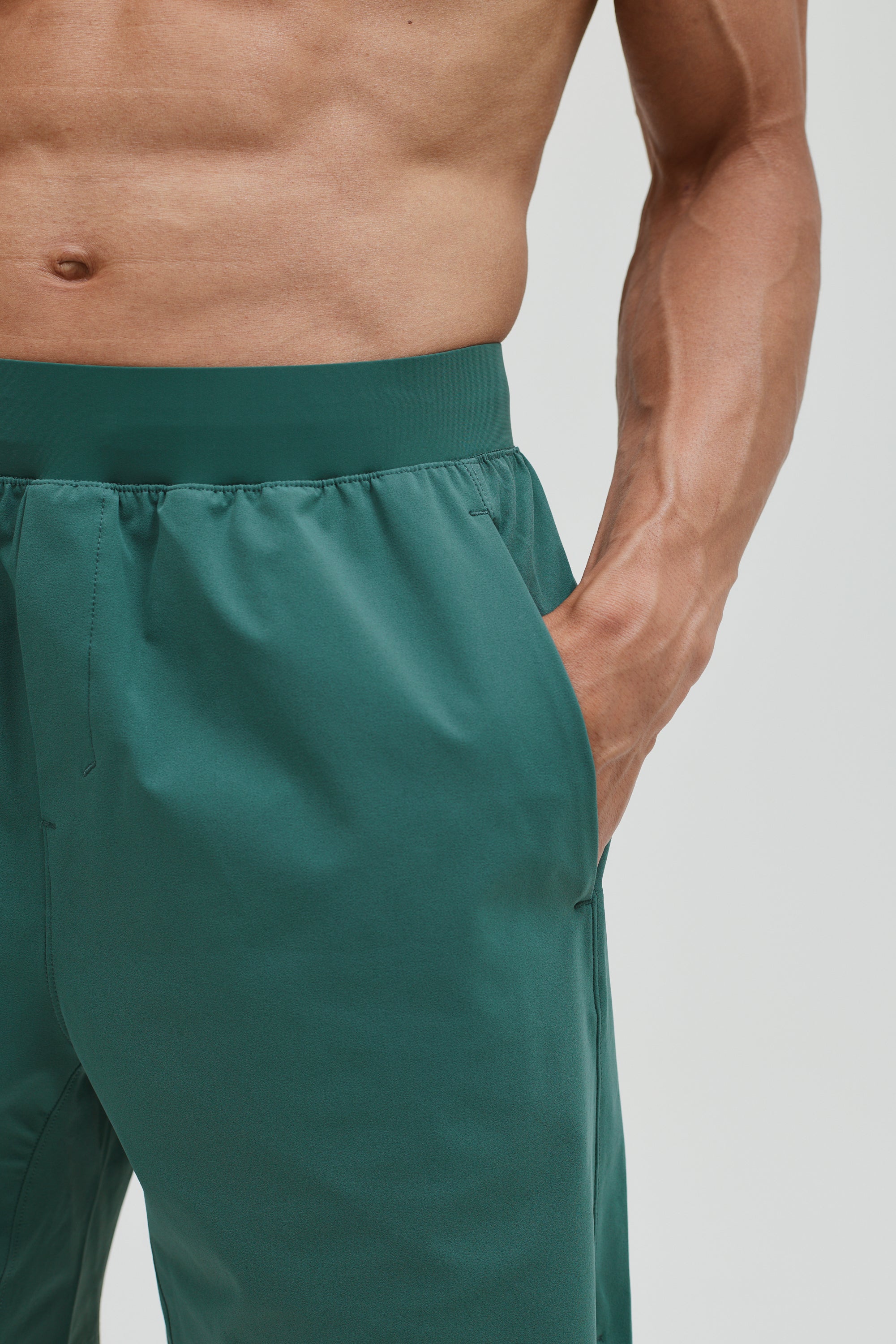CORE SHORT 7"