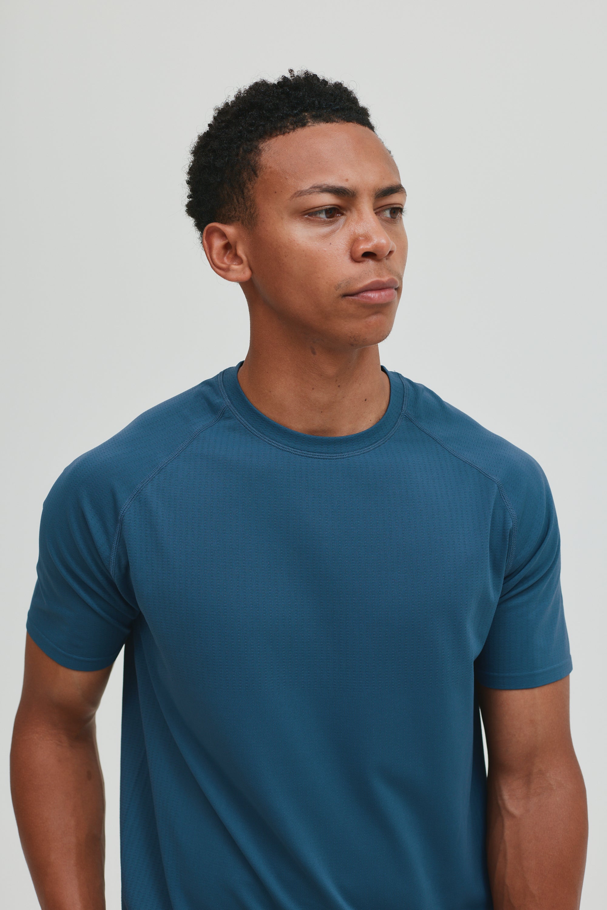 CORE SEAMLESS T-SHIRT