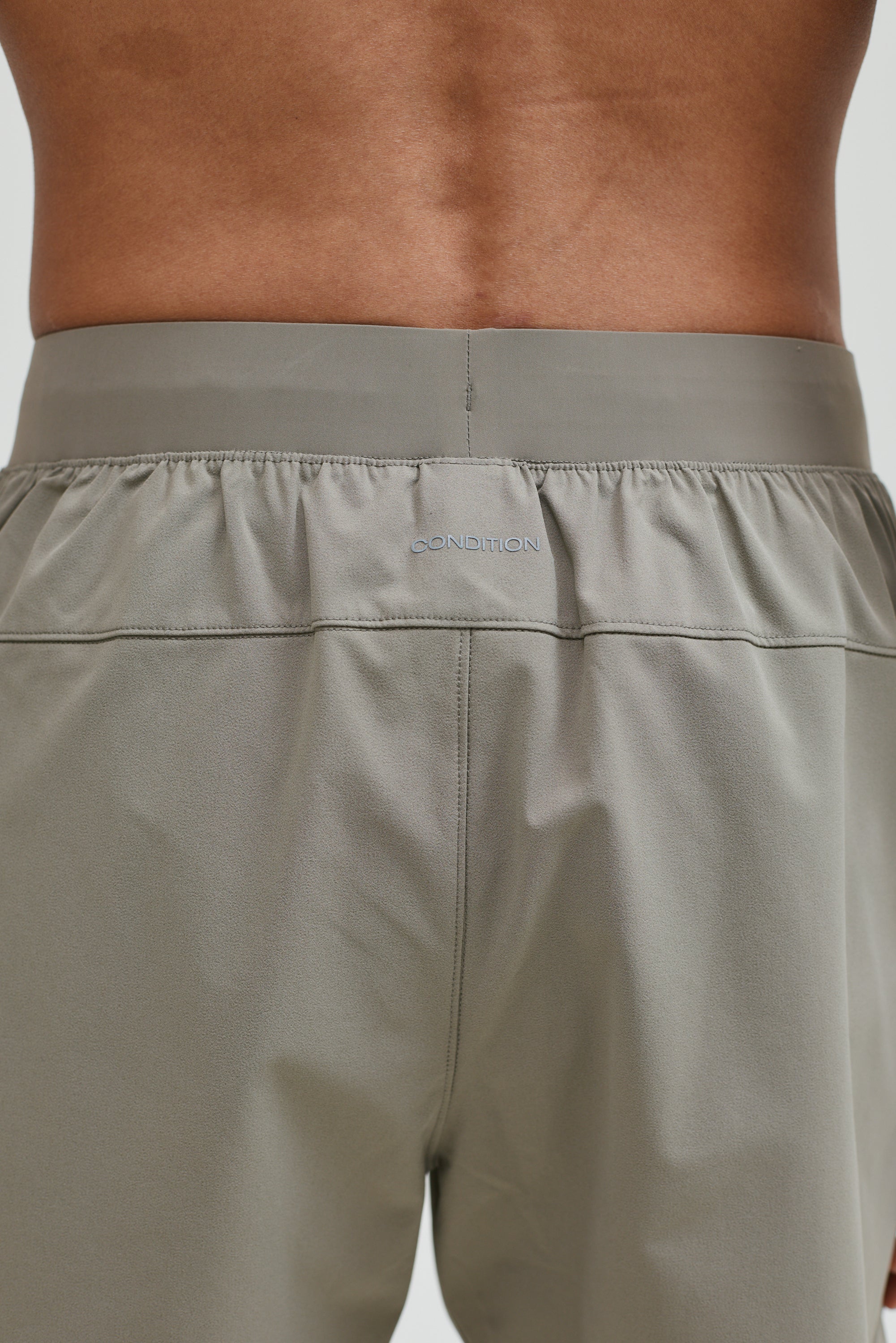 CORE SHORT 7"