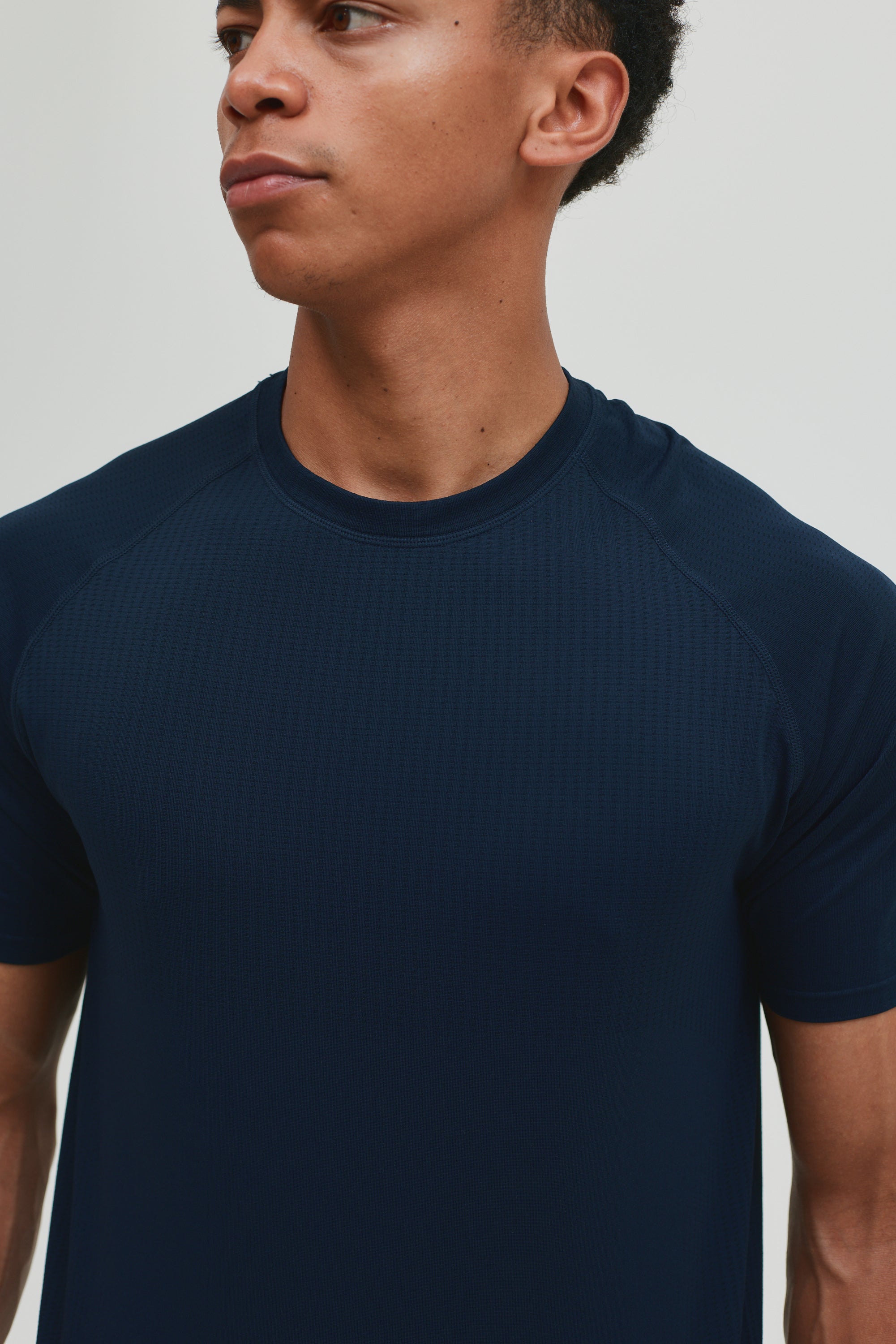 CORE SEAMLESS T-SHIRT