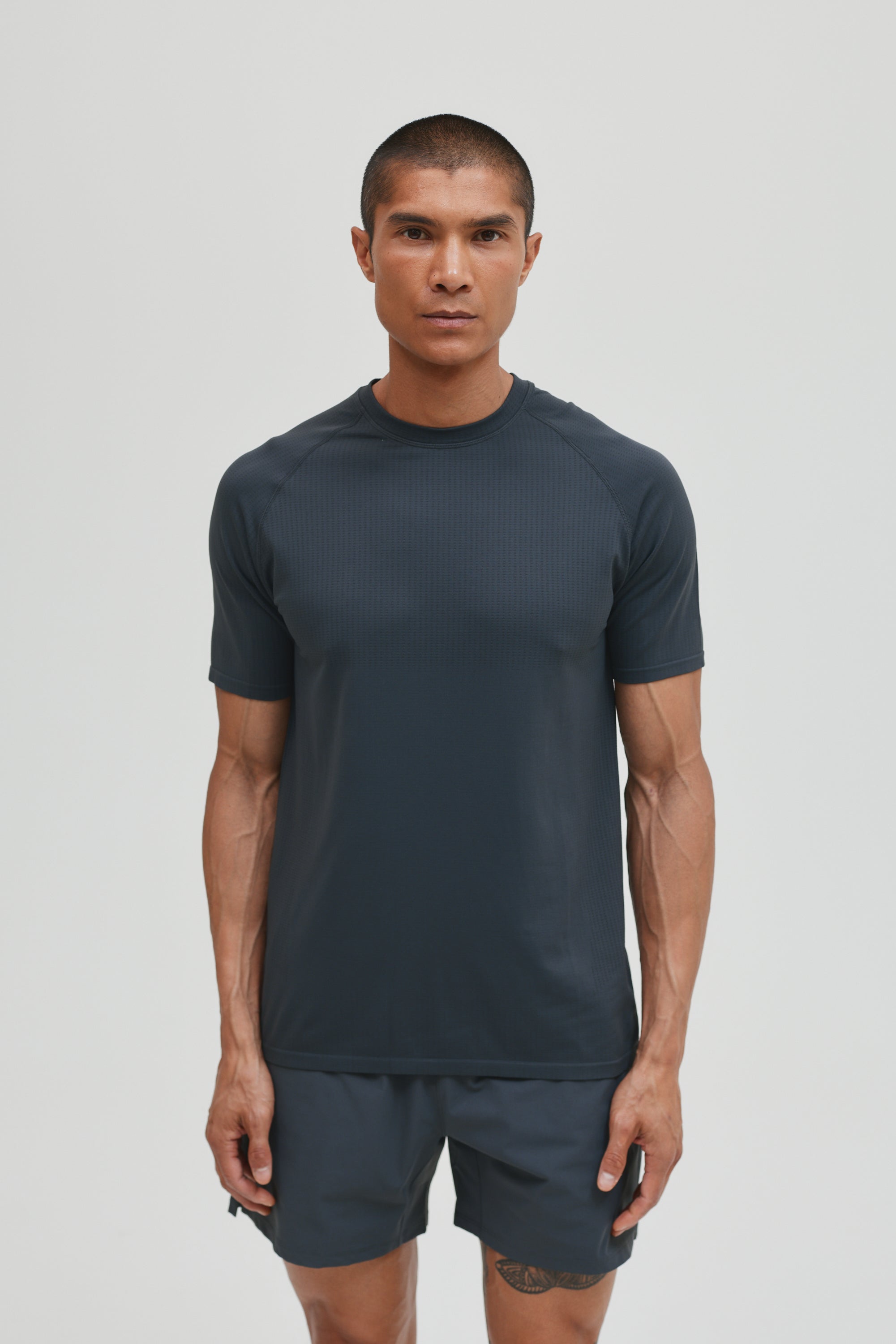 CORE SEAMLESS T-SHIRT