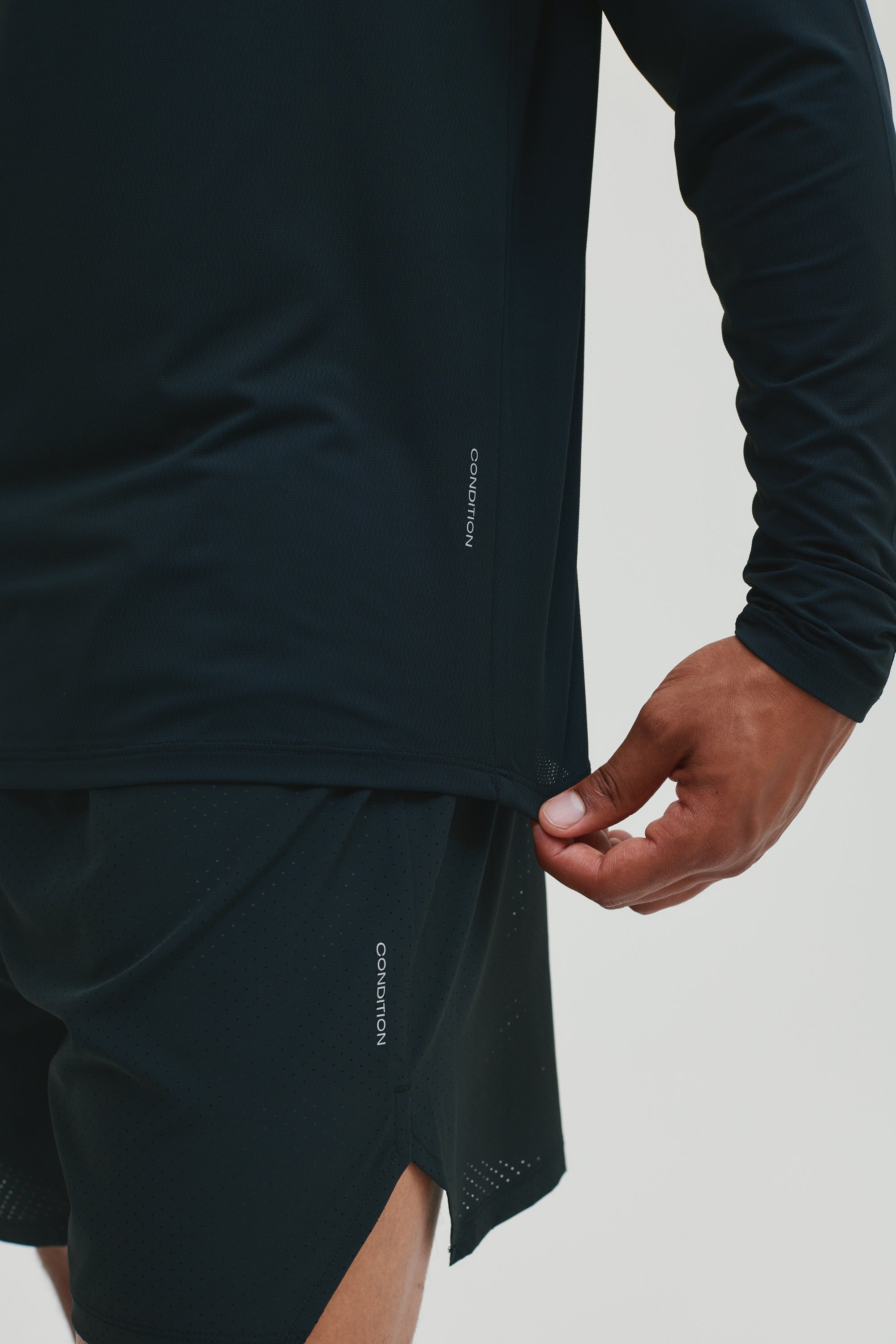 AERO LONG SLEEVE T-SHIRT