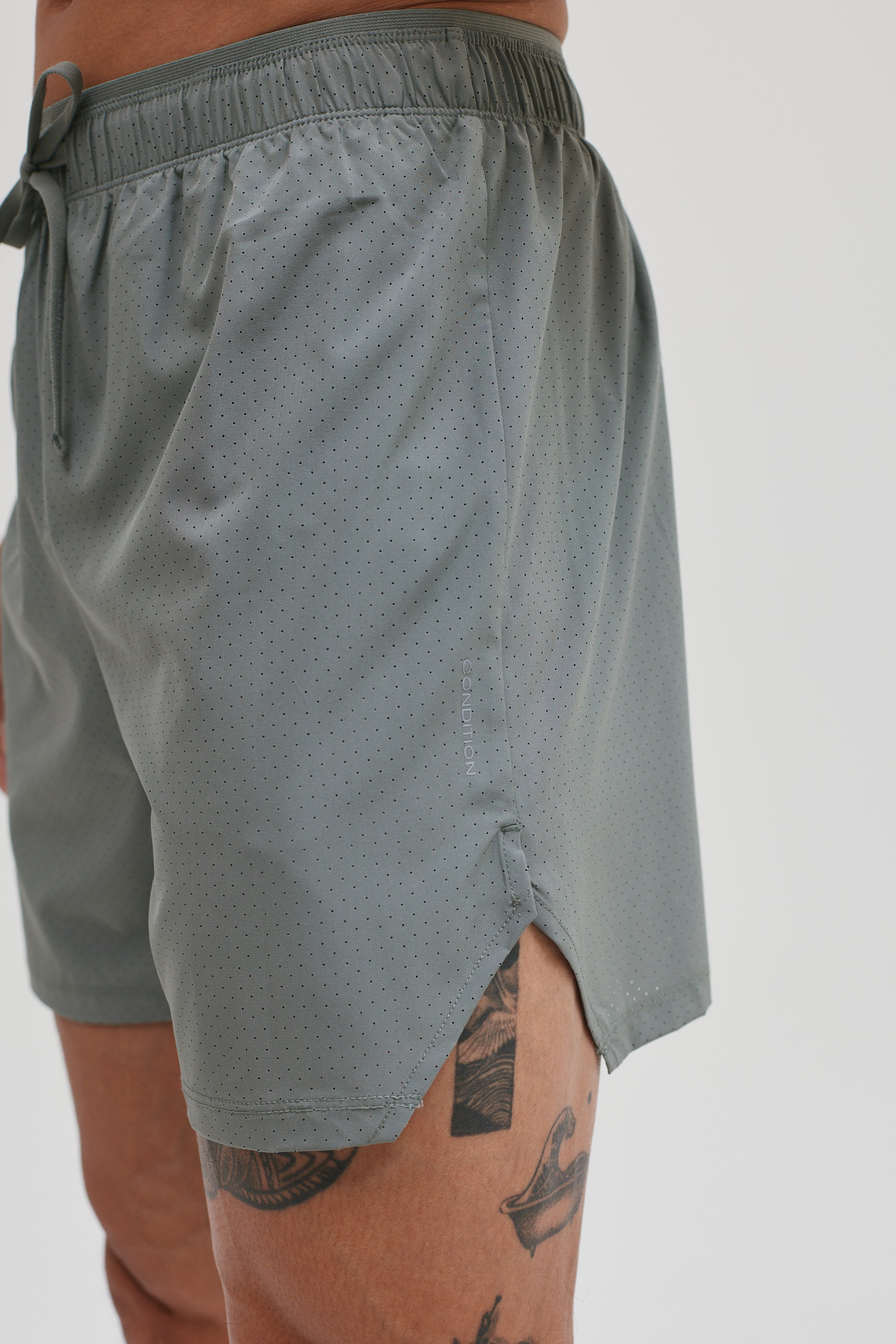 AERO SHORT