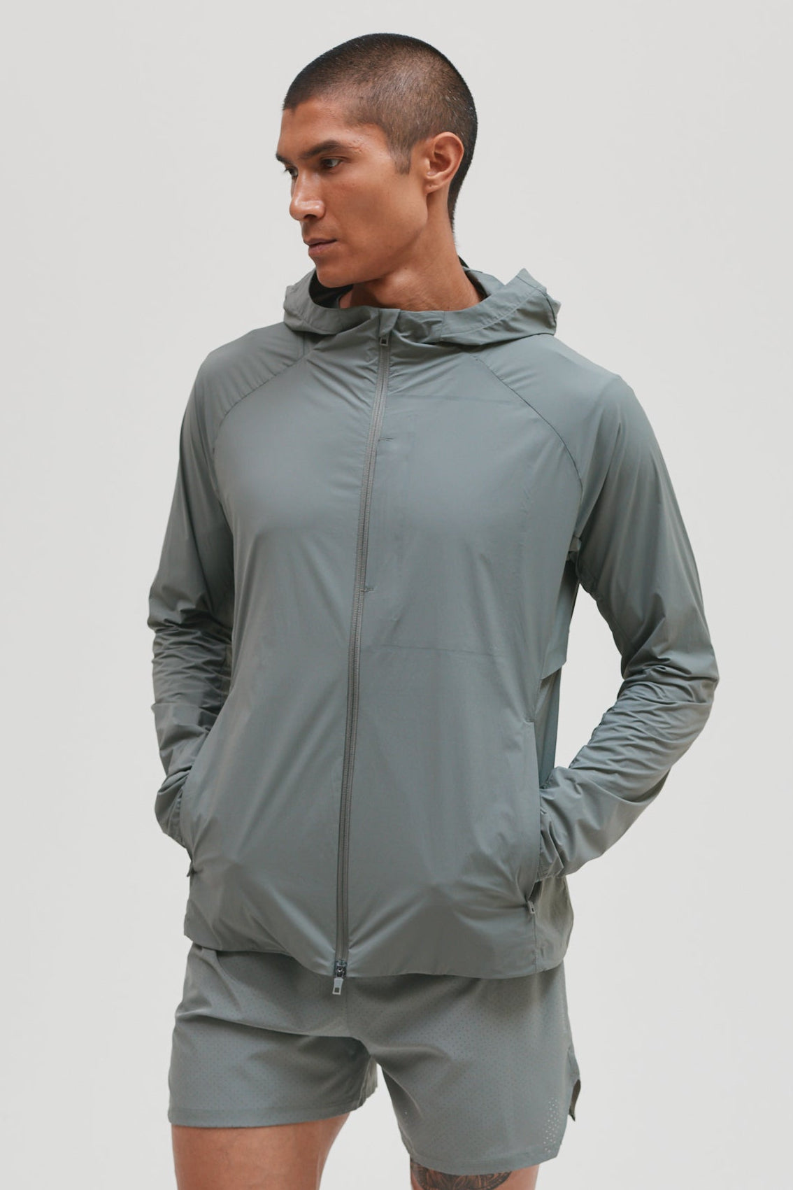 AERO WINDBREAKER