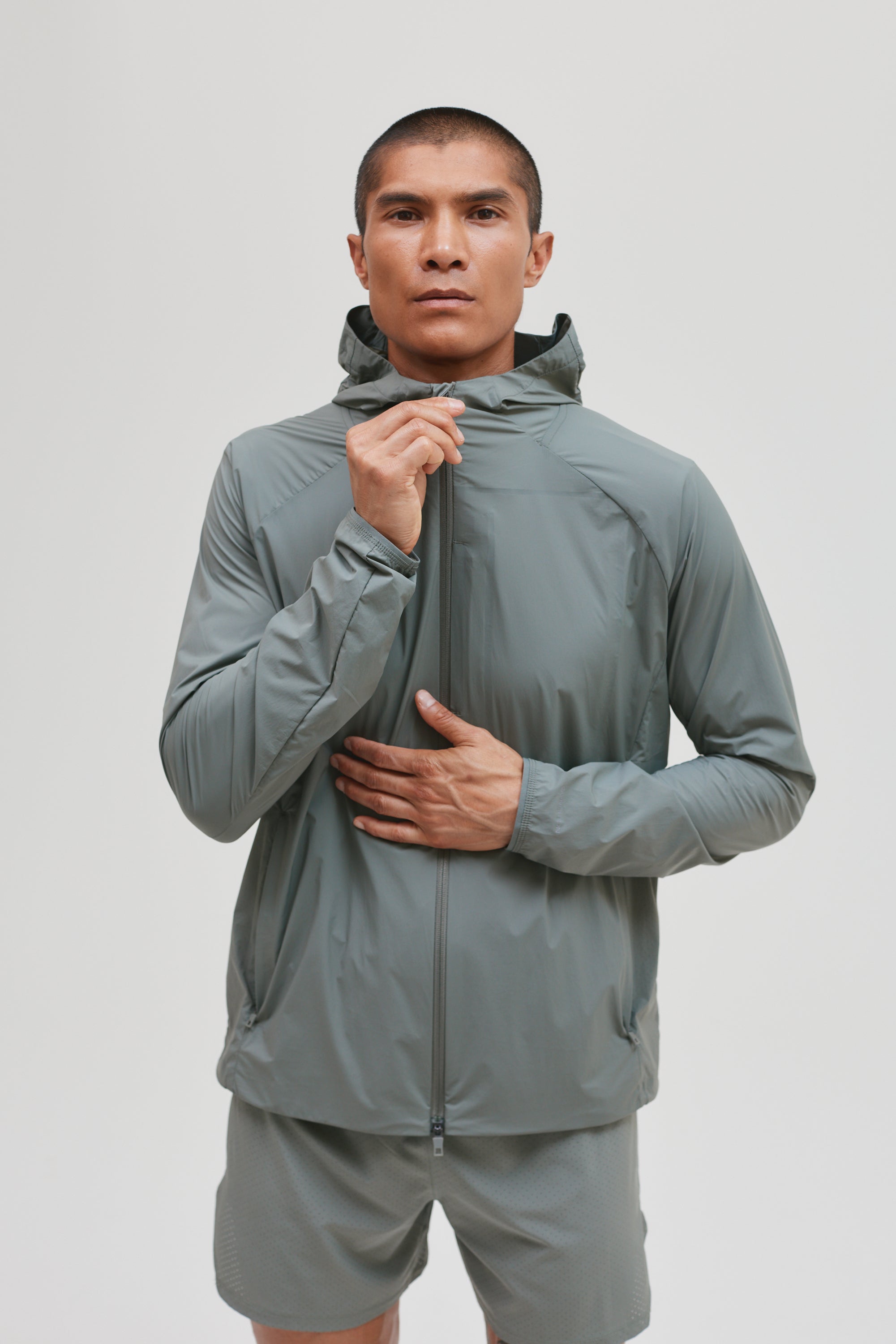 AERO WINDBREAKER