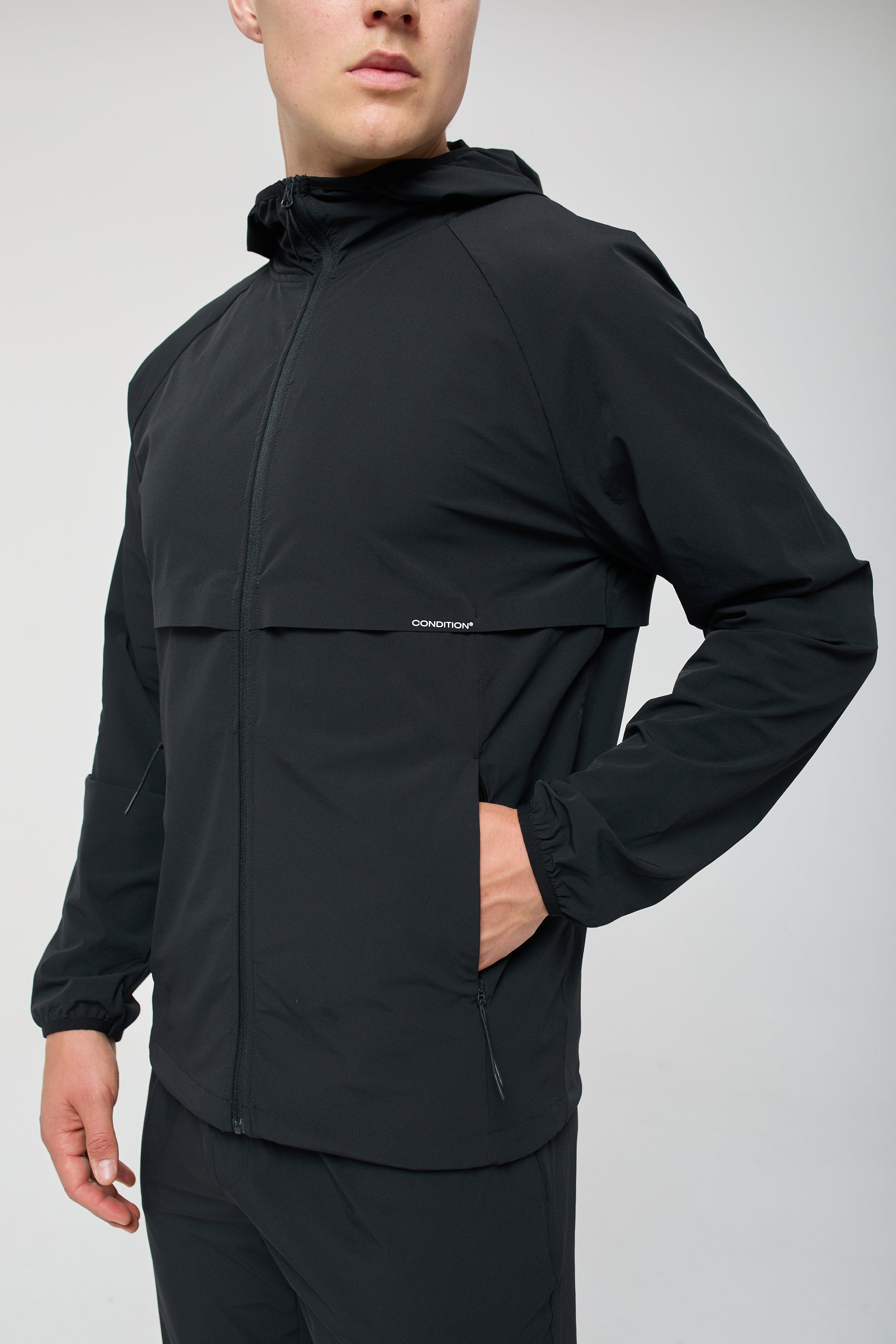 WINDBREAKER - BLACK