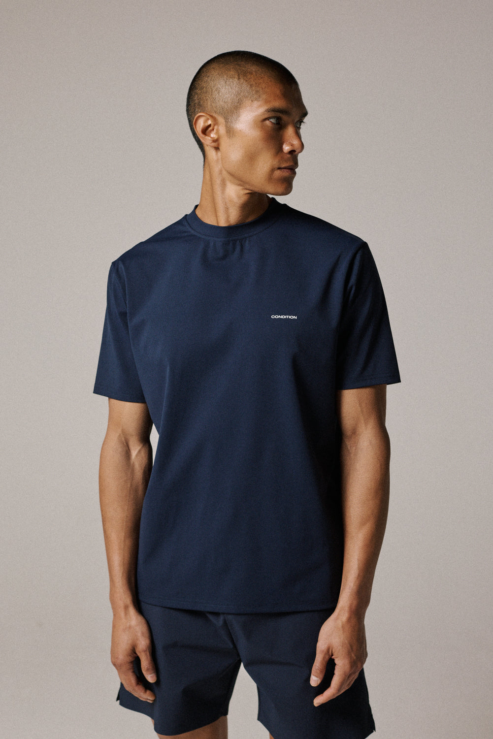 EVERYDAY SHORT + T-SHIRT