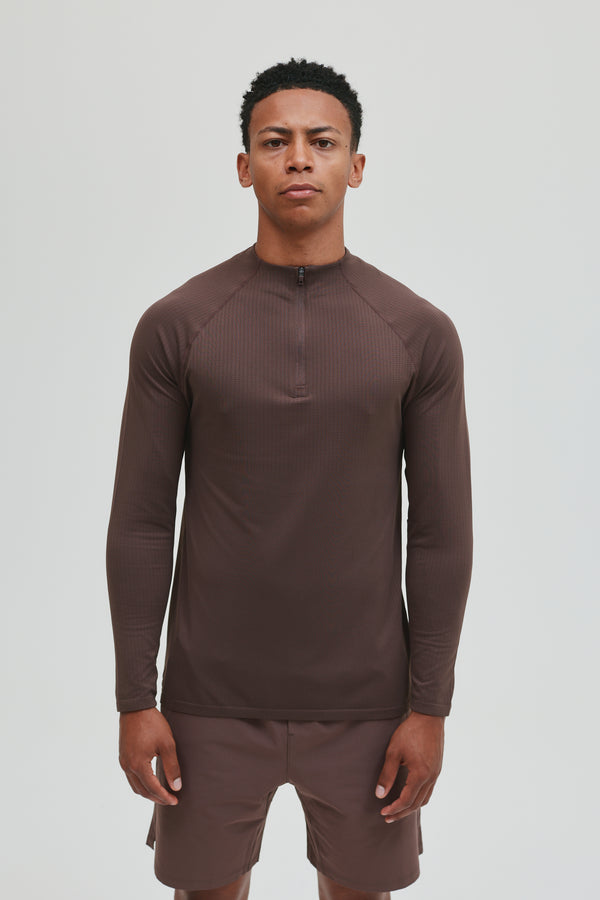 CORE SHORT + QUARTER ZIP