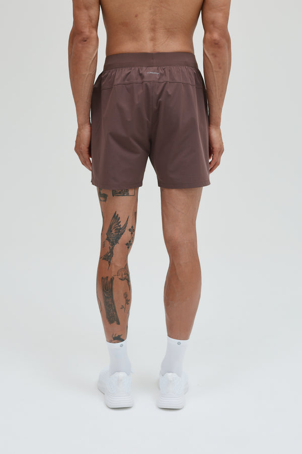 CORE SHORT 5"