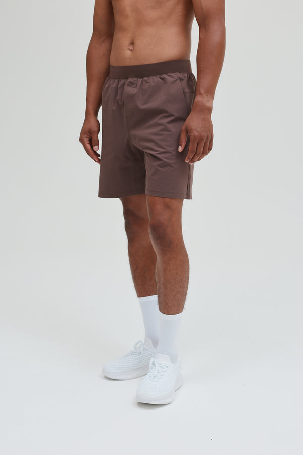 CORE SHORT 7"
