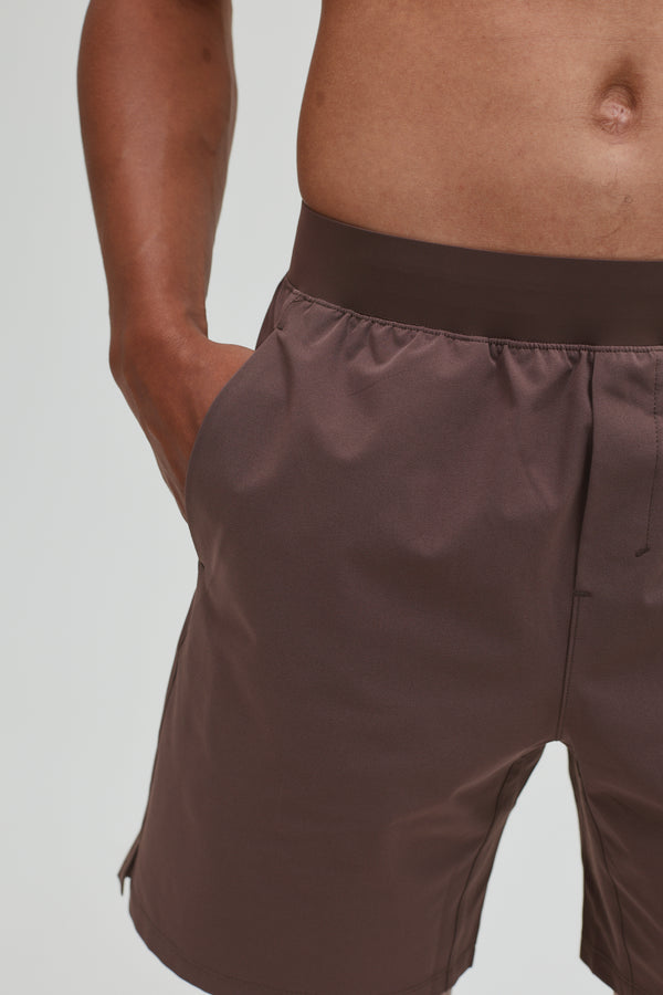 CORE SHORT 7"