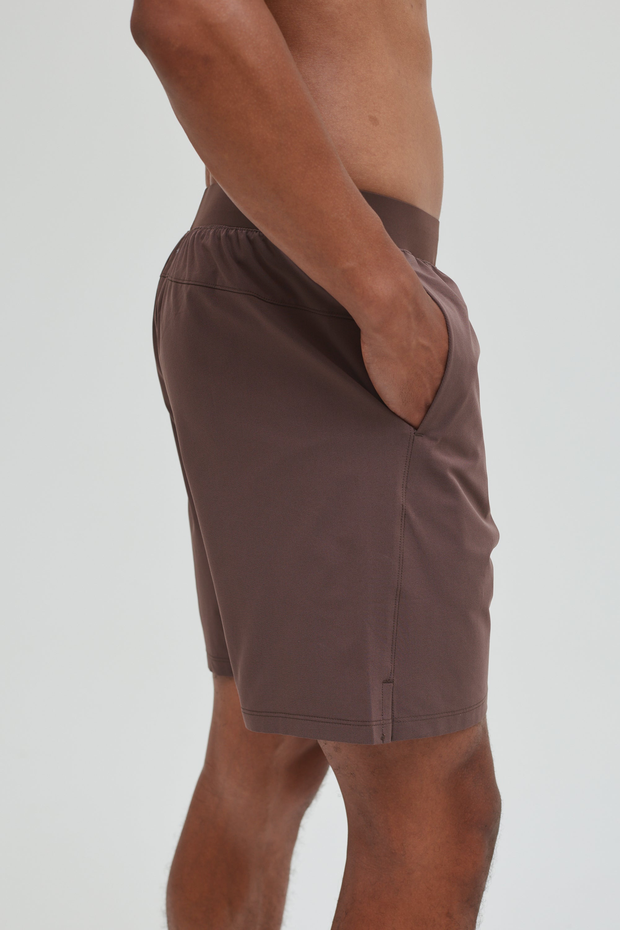 CORE SHORT 7"