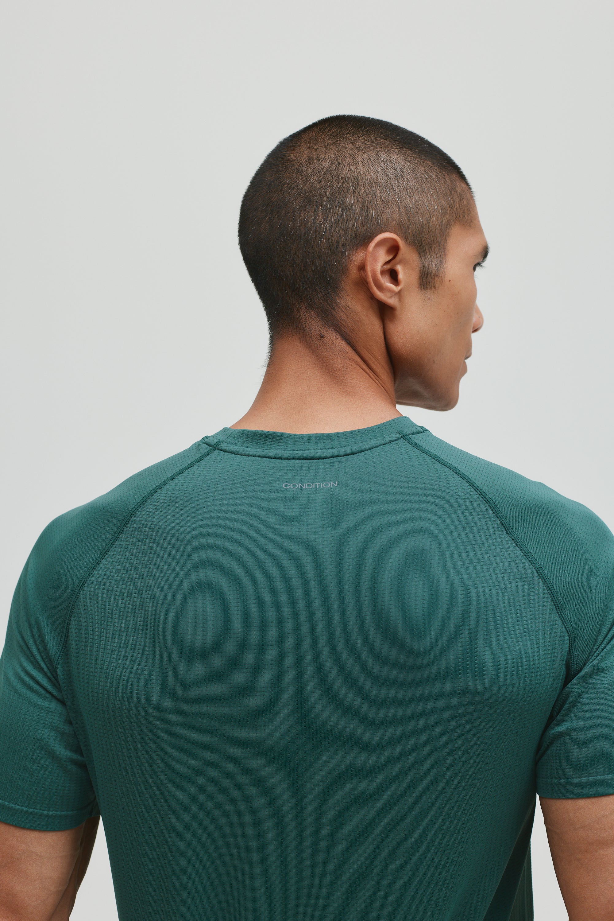CORE SEAMLESS T-SHIRT