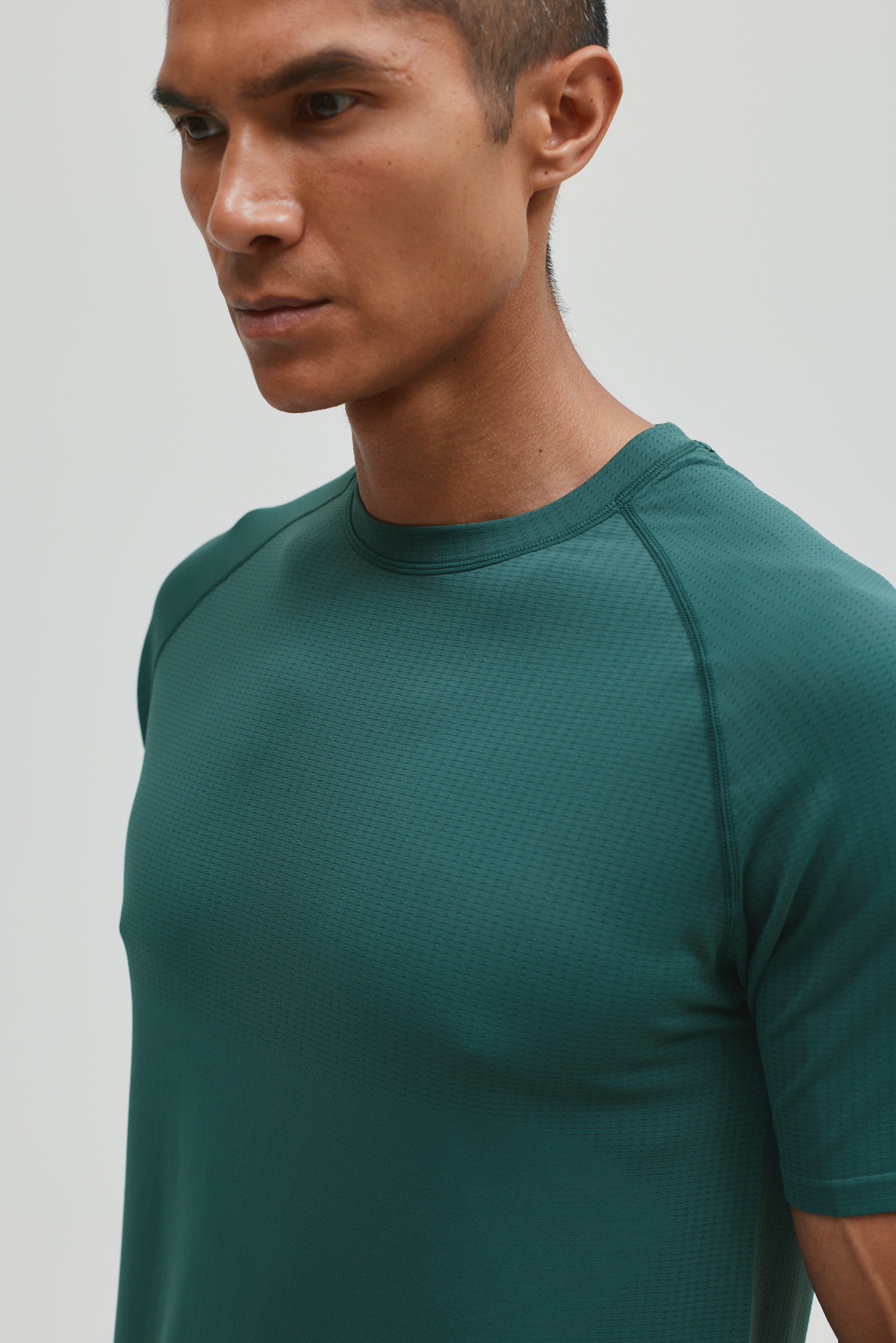 CORE SEAMLESS T-SHIRT
