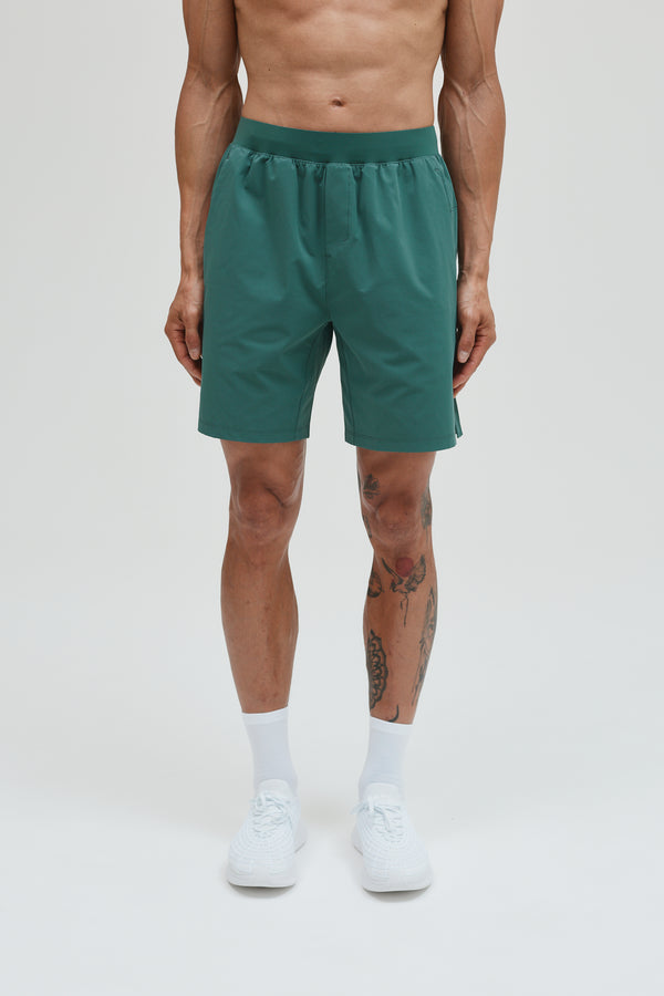 CORE SHORT 7"