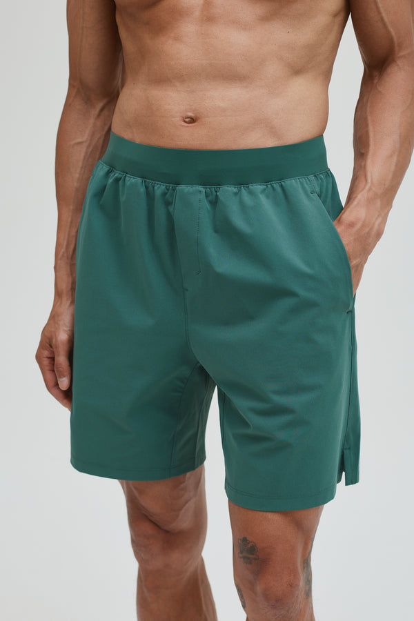 CORE SHORT 7"
