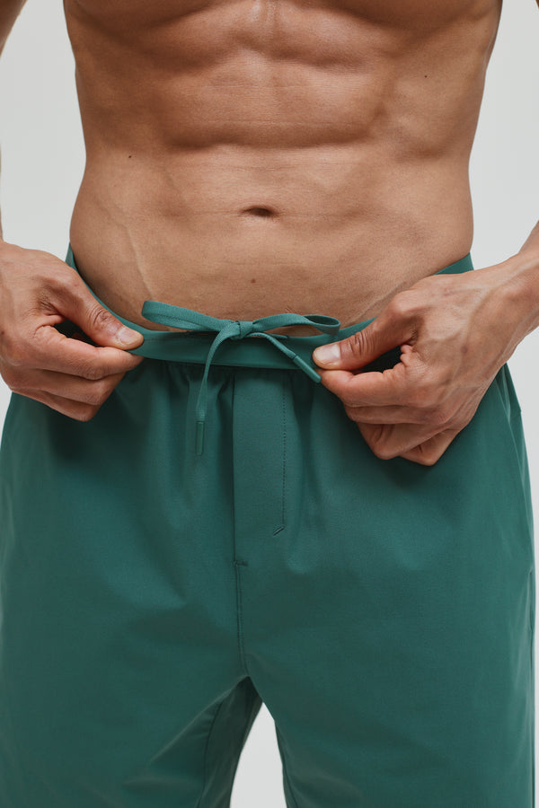 CORE SHORT 7"