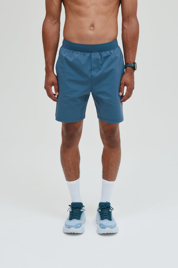 CORE SHORT 7"