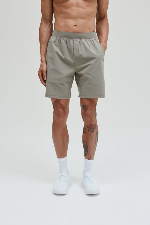 CORE SHORT 7"