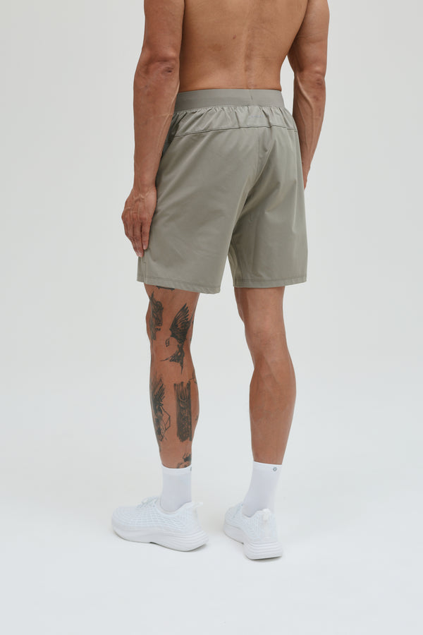 CORE SHORT 7"