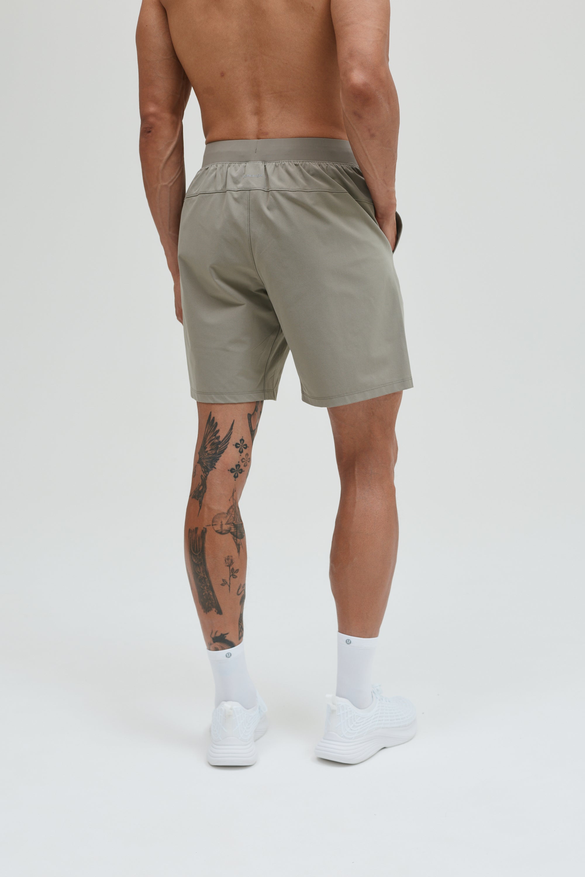 CORE SHORT 7"