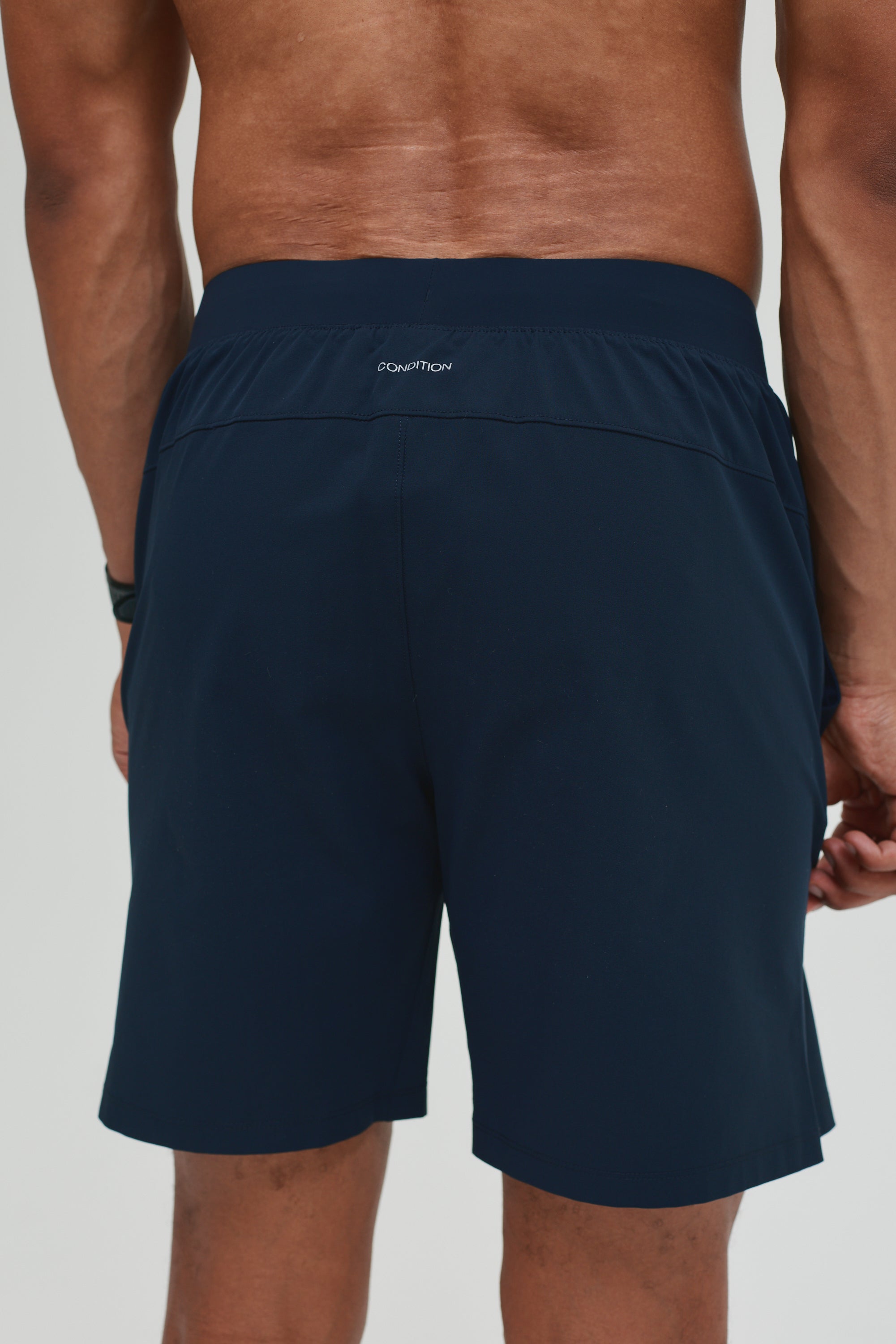 CORE SHORT 7"