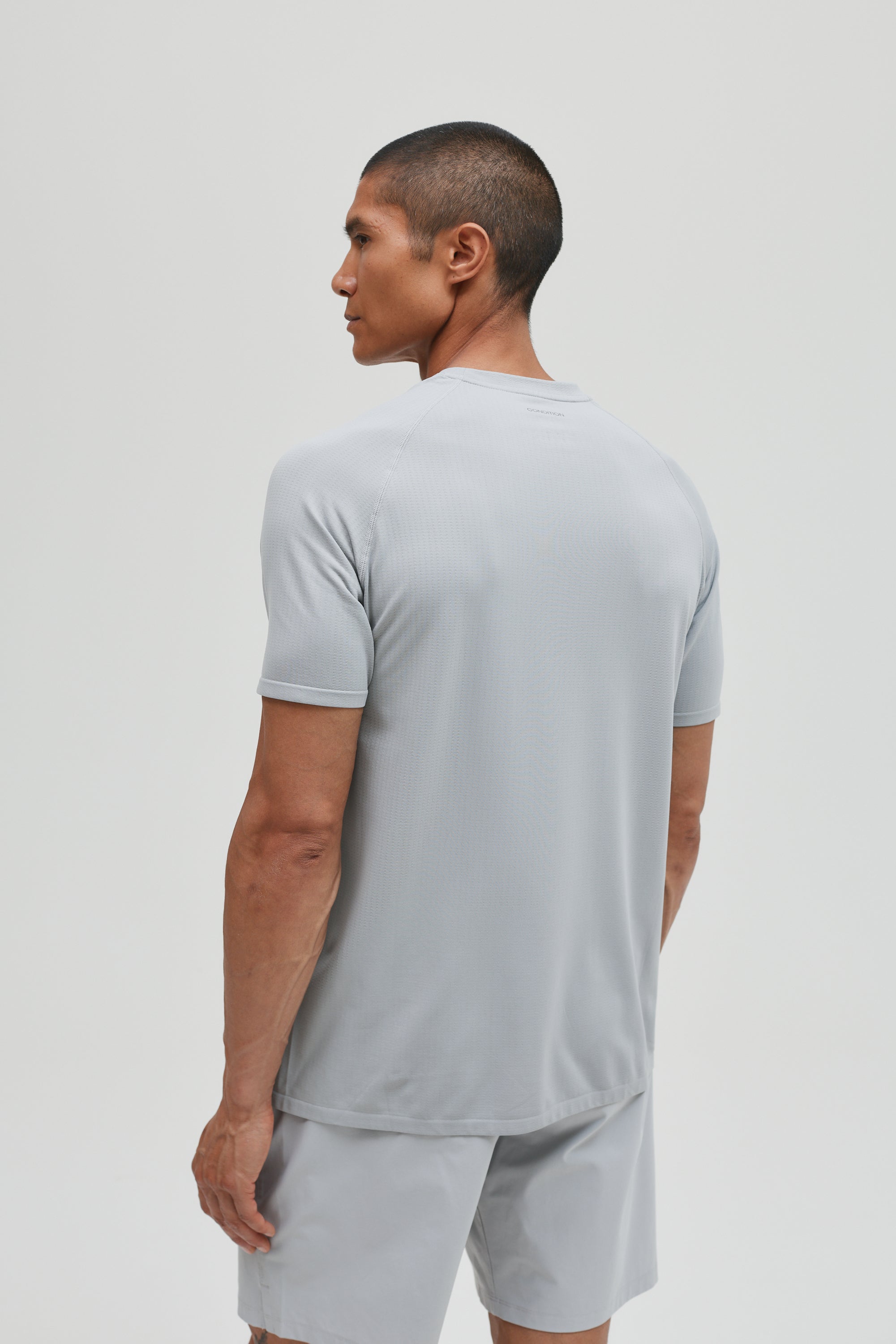 CORE SEAMLESS T-SHIRT