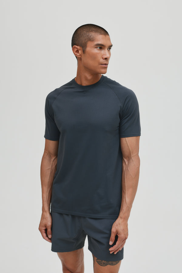 CORE SEAMLESS T-SHIRT