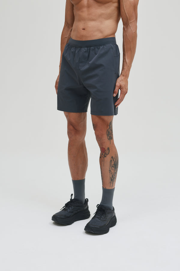 CORE SHORT 7"