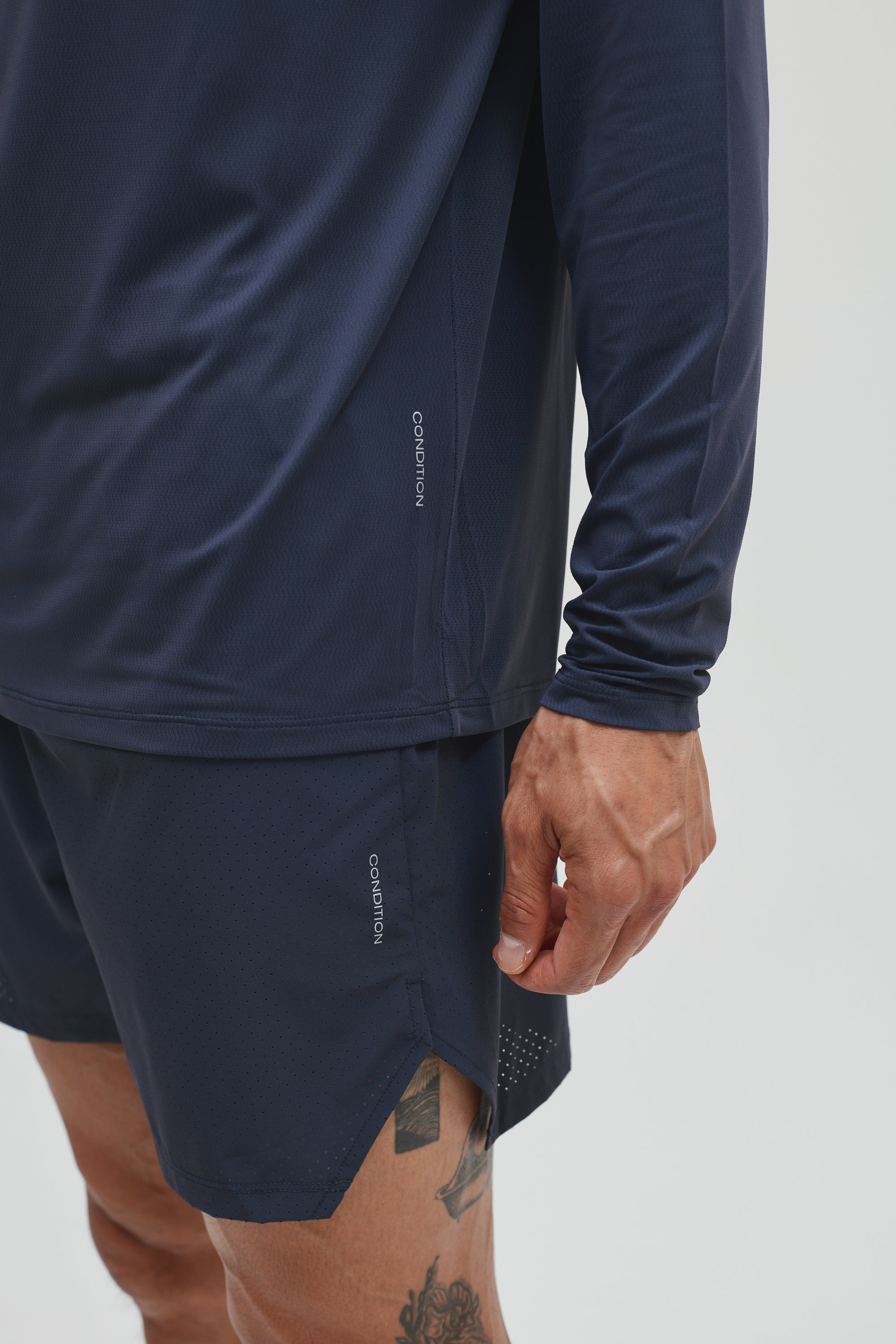 AERO LONG SLEEVE T-SHIRT