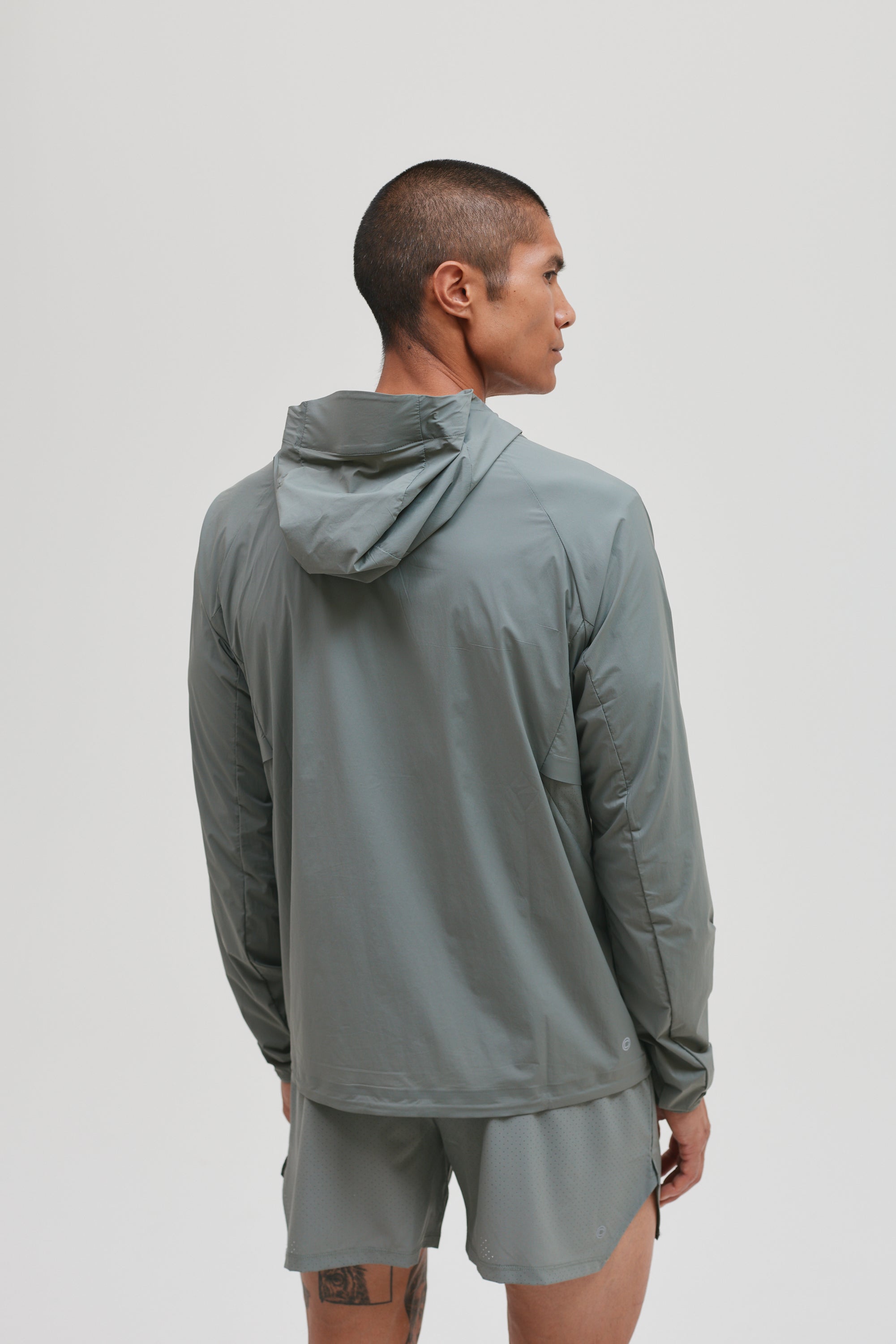 AERO WINDBREAKER