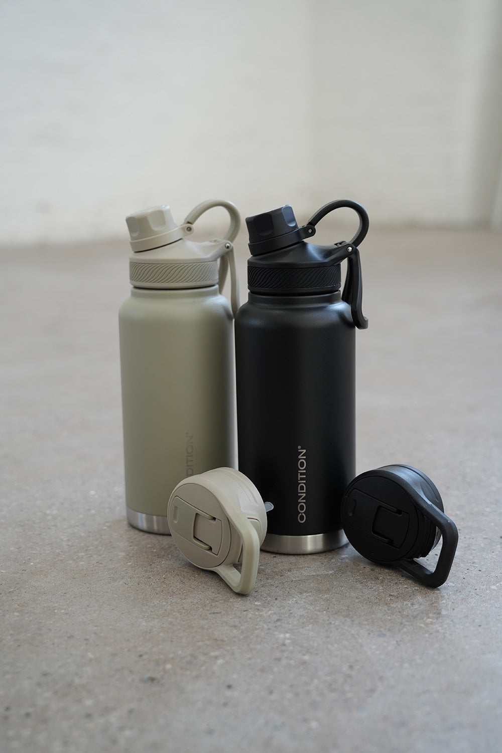 WATER BOTTLE (900ML) - BLACK