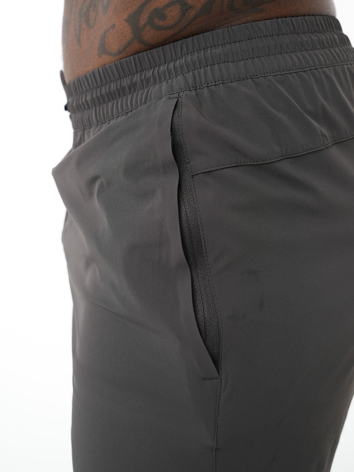 CUFFED TRACK PANT