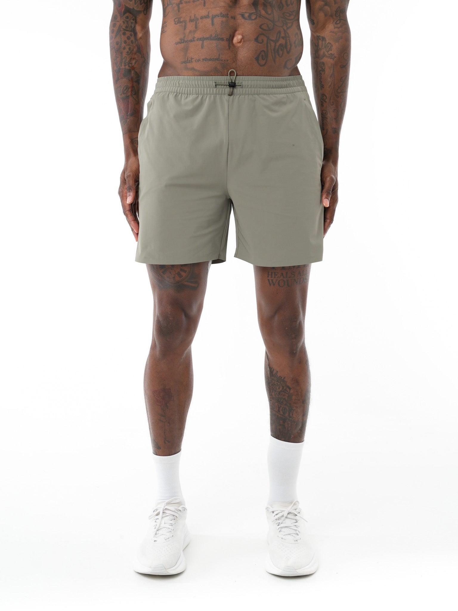 EVERYDAY TRAINING SHORT 5" - OLIVE