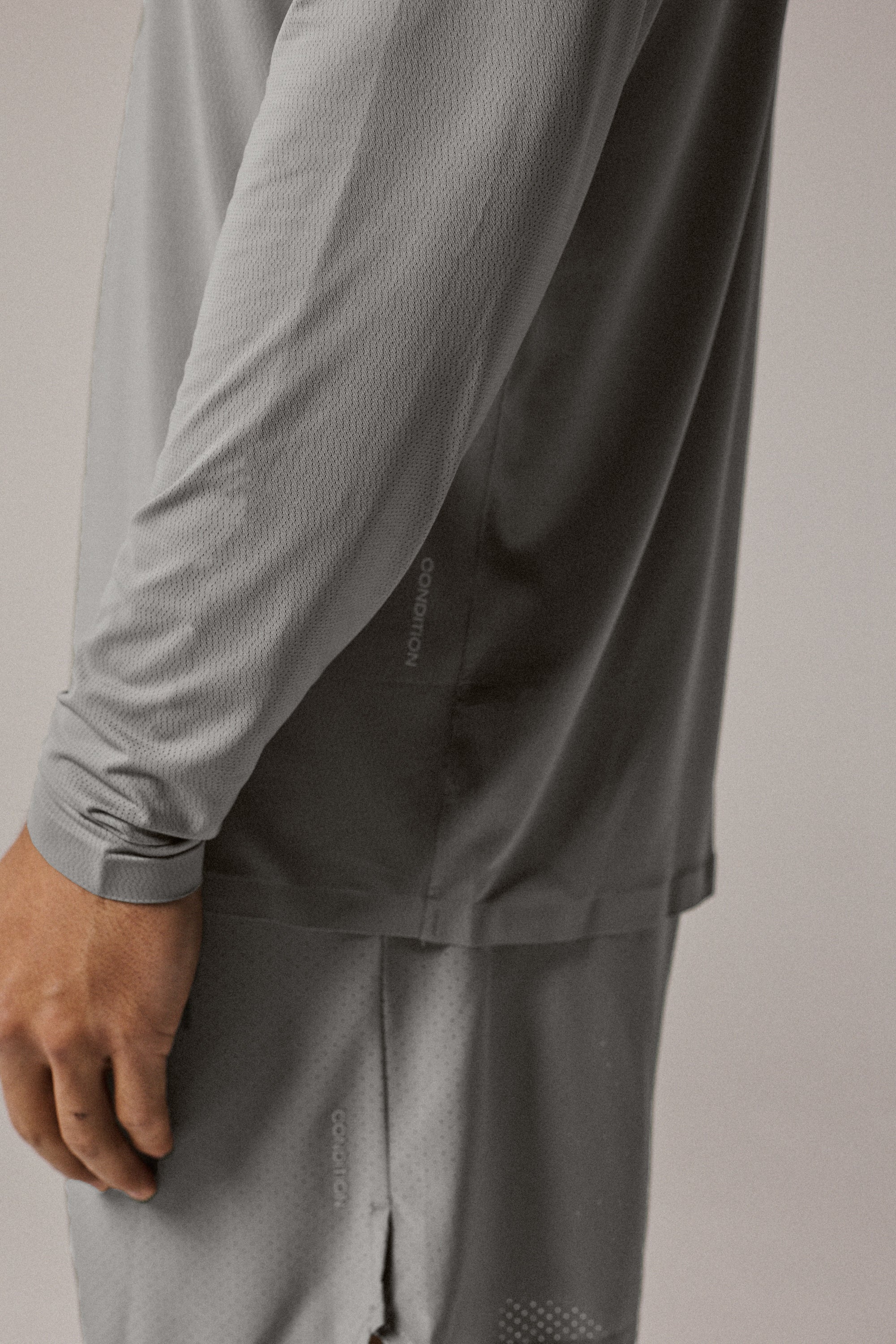 AERO LONG SLEEVE T-SHIRT